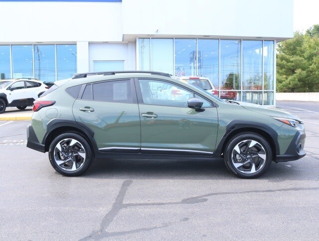 2025 Subaru Crosstrek Limited photo 2