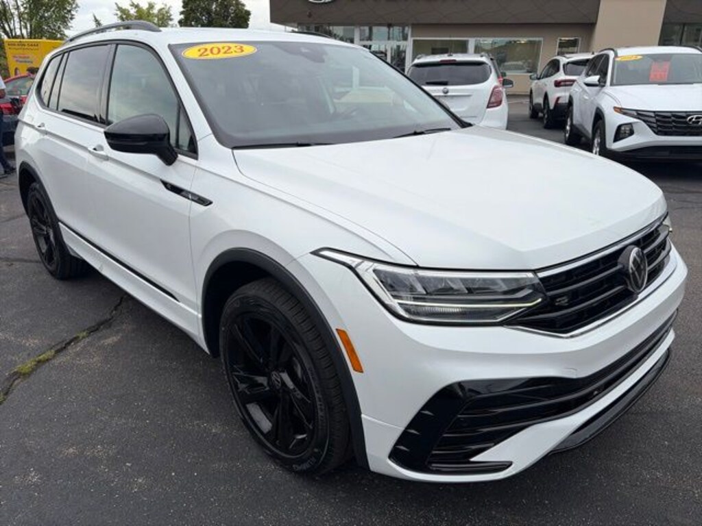 Used 2023 Volkswagen Tiguan 2.0T SE R-Line Black SUV