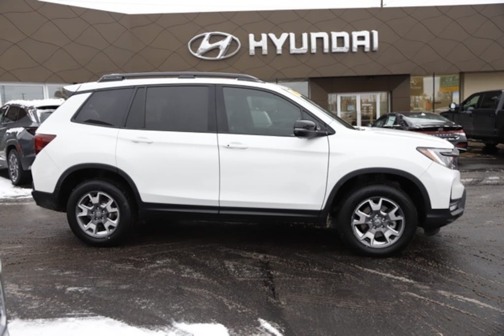 Used 2022 Honda Passport TrailSport AWD SUV