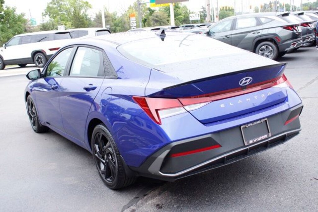 Used 2026 Hyundai Elantra SEL Sport Sedan