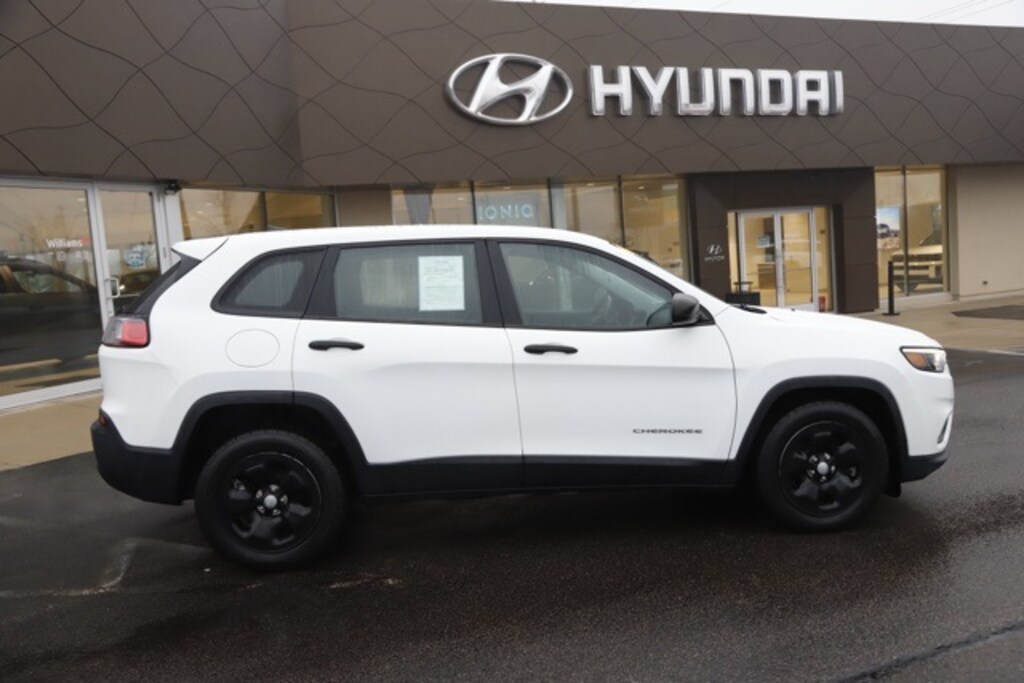 Used 2019 Jeep Cherokee SUV