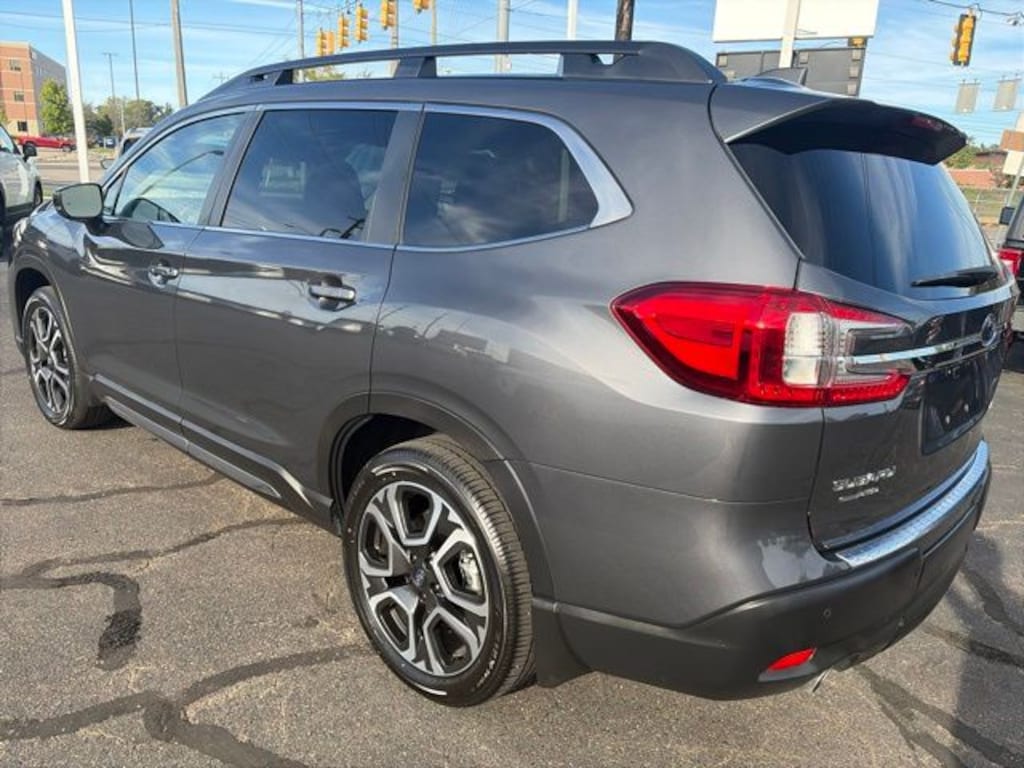 Used 2026 Subaru Ascent Limited 7-Passenger SUV