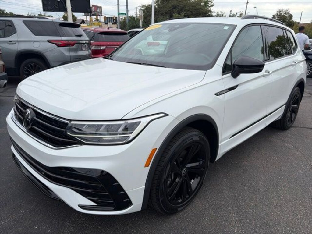 Used 2023 Volkswagen Tiguan 2.0T SE R-Line Black SUV