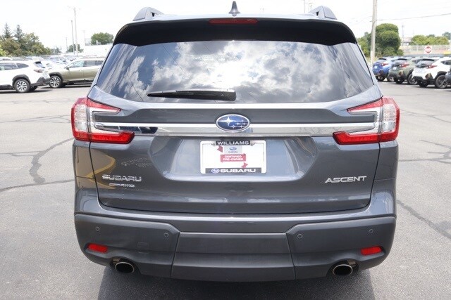 2024 Subaru Ascent Premium photo 3