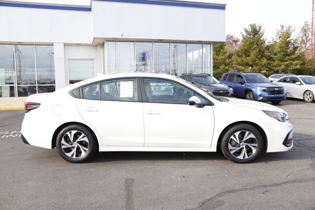 2023 Subaru Legacy Premium photo 2