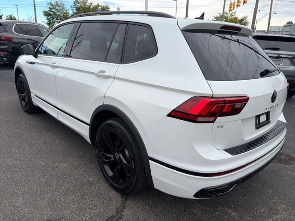 Used 2023 Volkswagen Tiguan 2.0T SE R-Line Black SUV