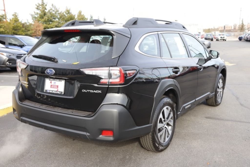 Certified 2025 Subaru Outback Base SUV