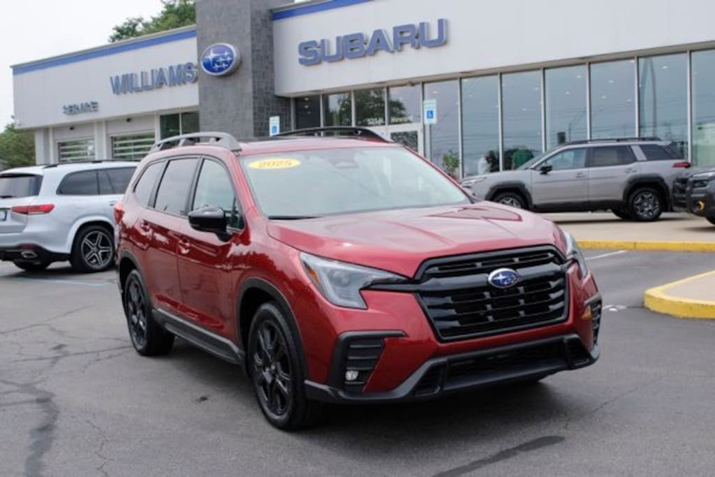 Used 2025 Subaru Ascent Onyx Edition Touring 7-Passenger SUV