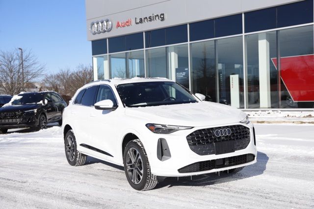 2025 Audi Q5 Premium - Photo 1