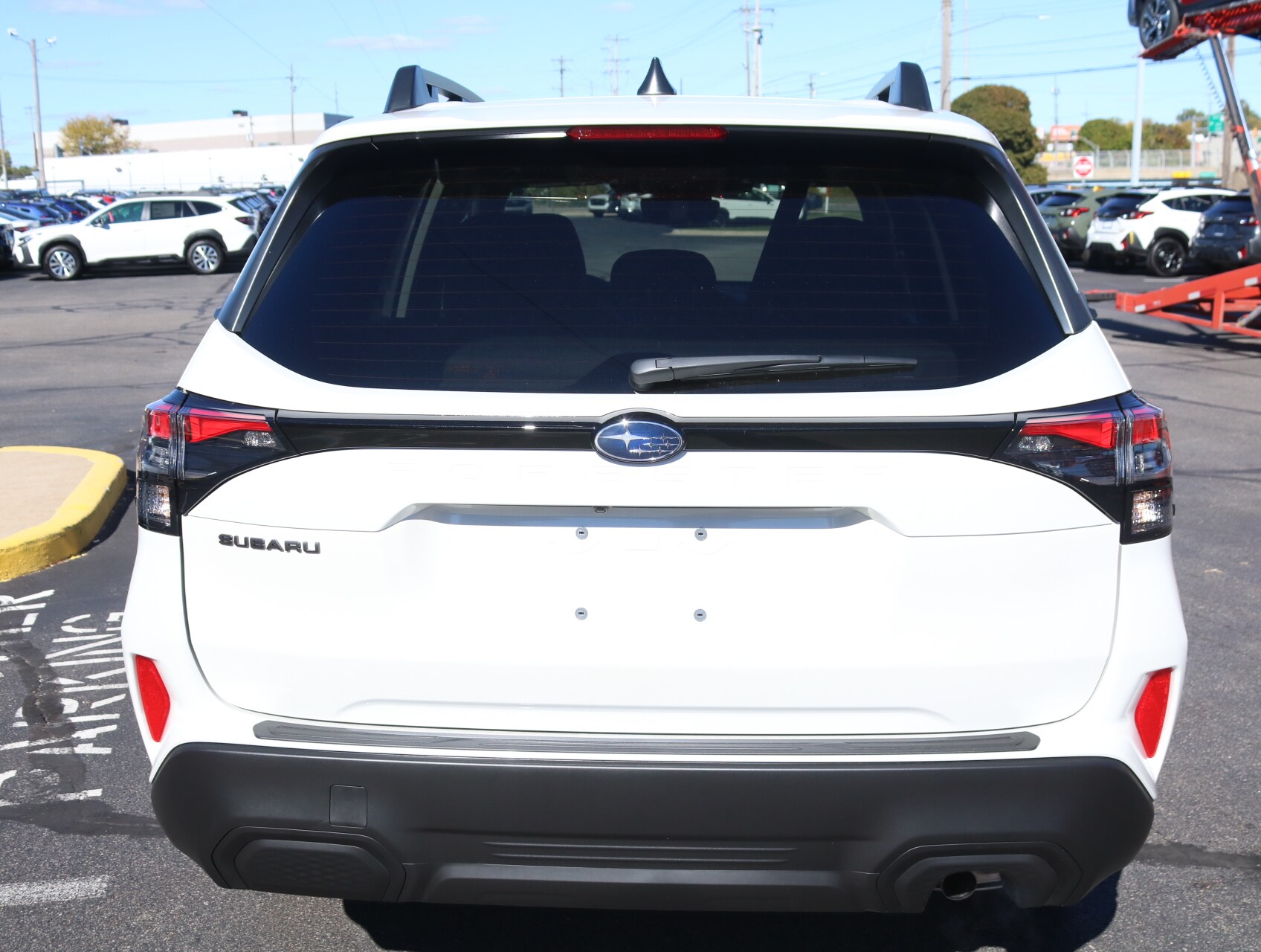 2025 Subaru Forester Premium photo 3