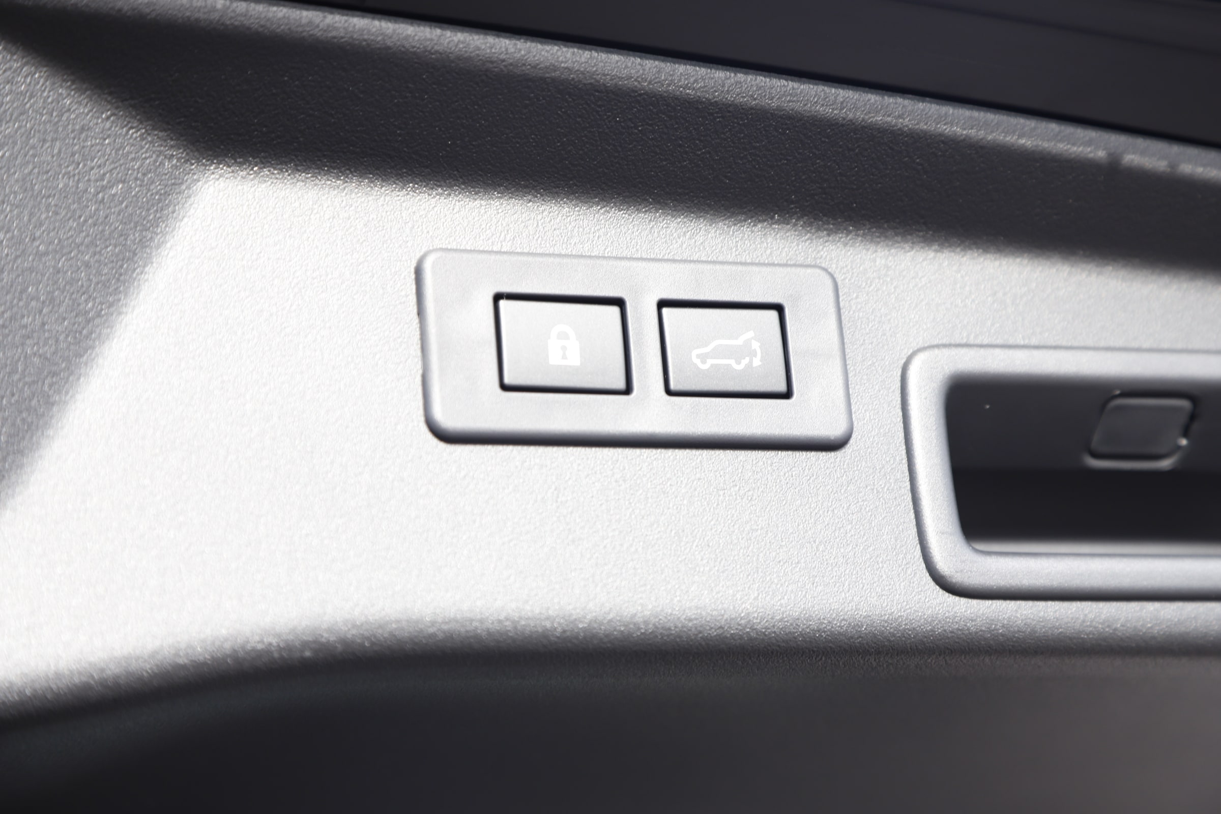 2026 Subaru Outback Limited - Photo 8