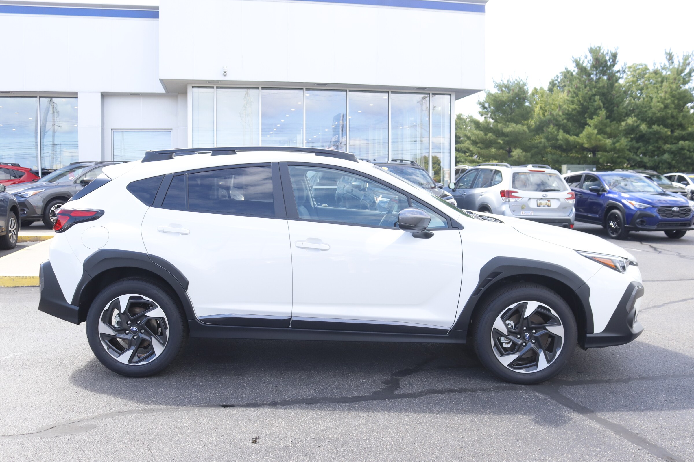 2025 Subaru Crosstrek Limited photo 2