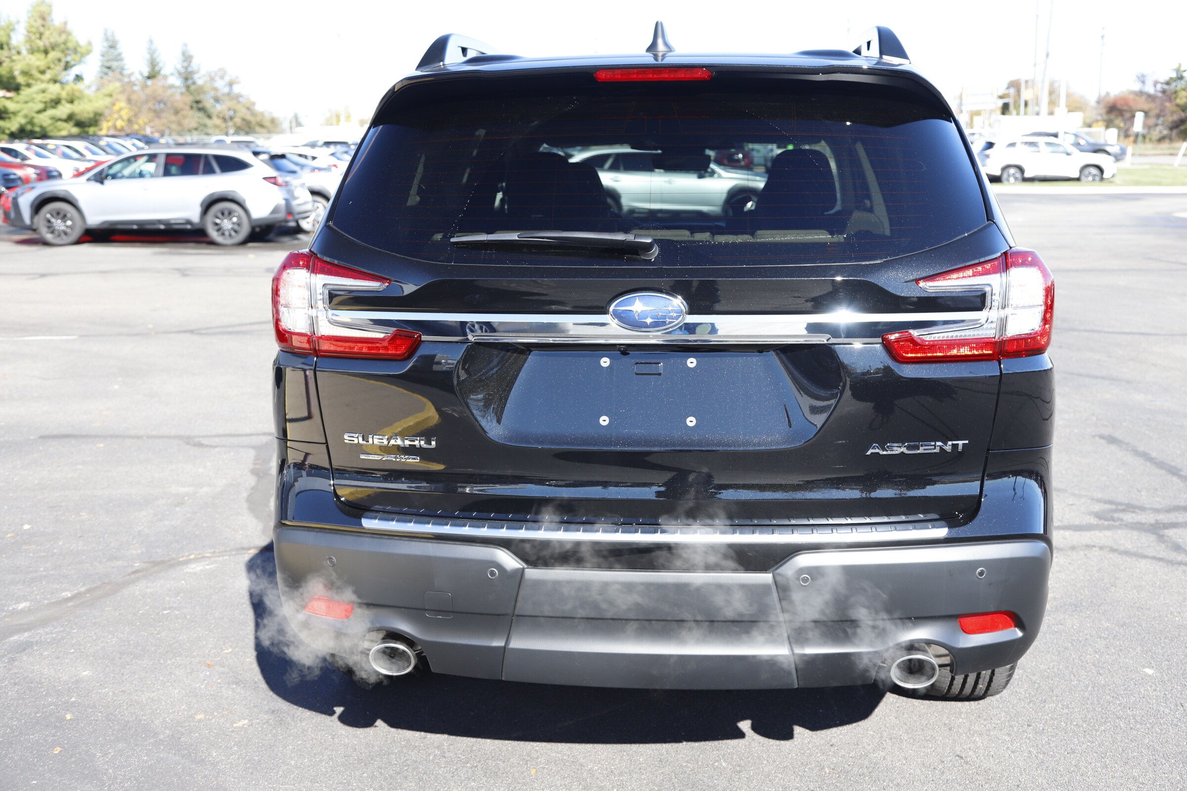 2025 Subaru Ascent Premium photo 3