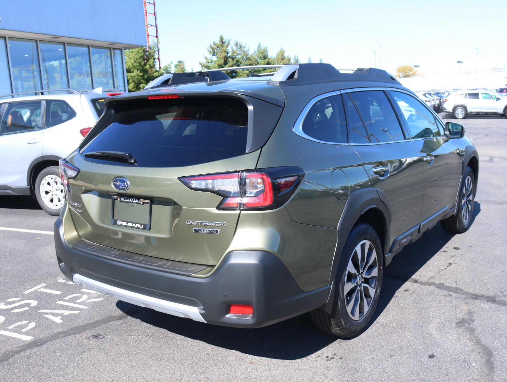 2025 Subaru Outback Touring photo 2