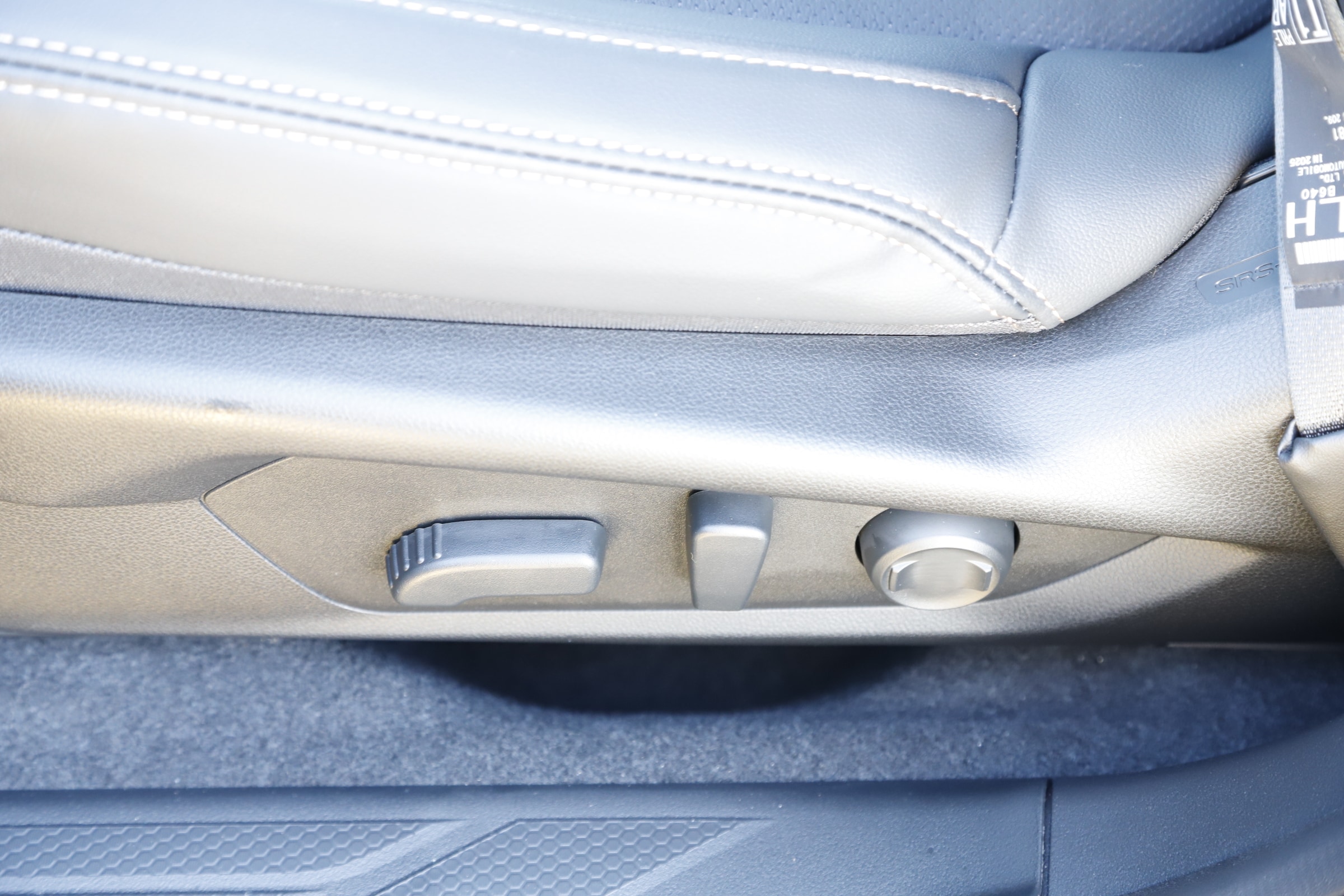 2026 Subaru Outback Limited - Photo 15