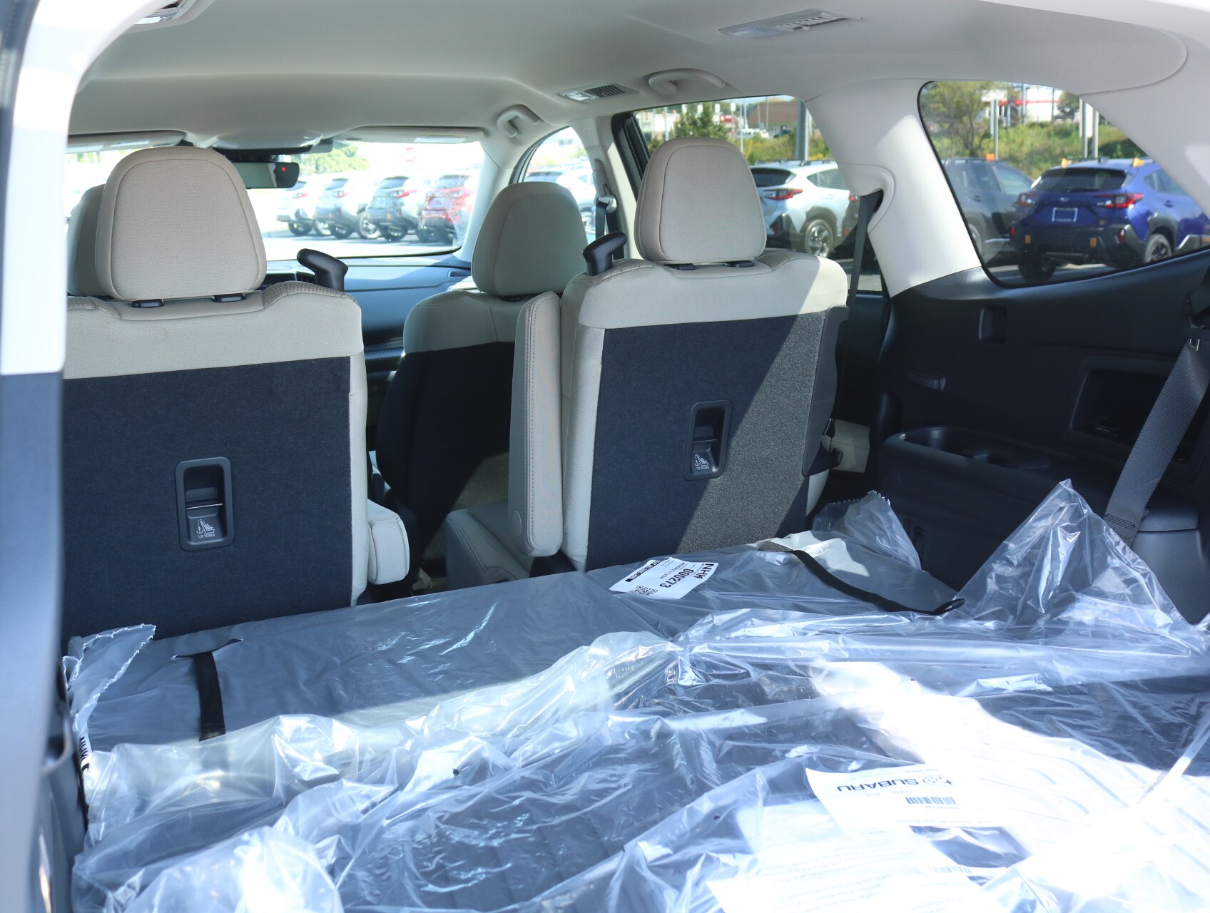 2025 Subaru Ascent Premium photo 2