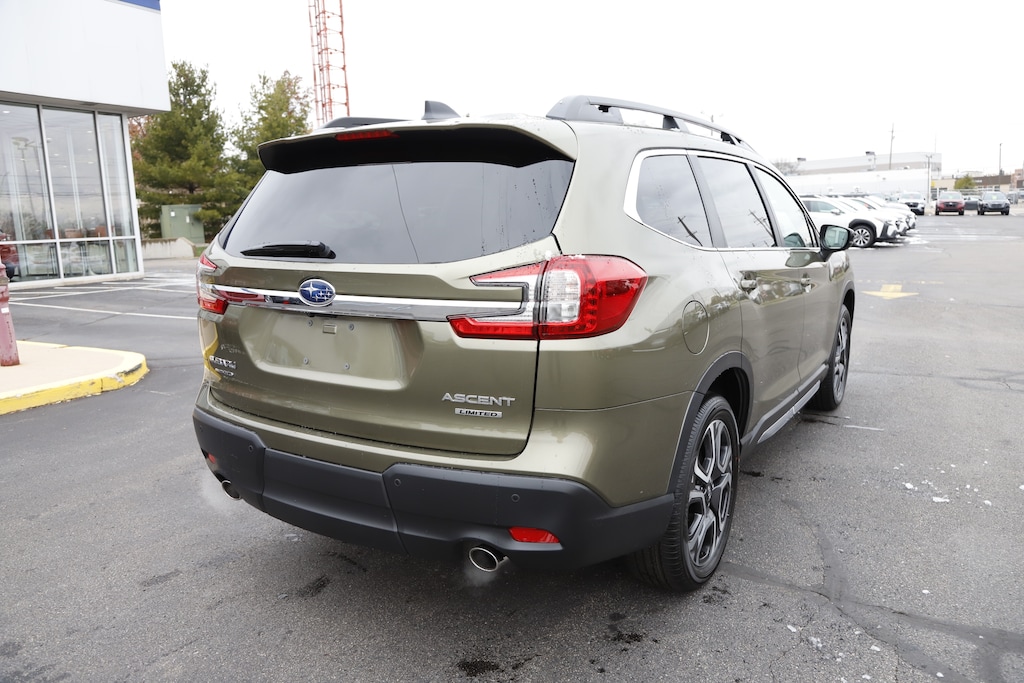 New 2025 Subaru Ascent Limited 7-Passenger SUV