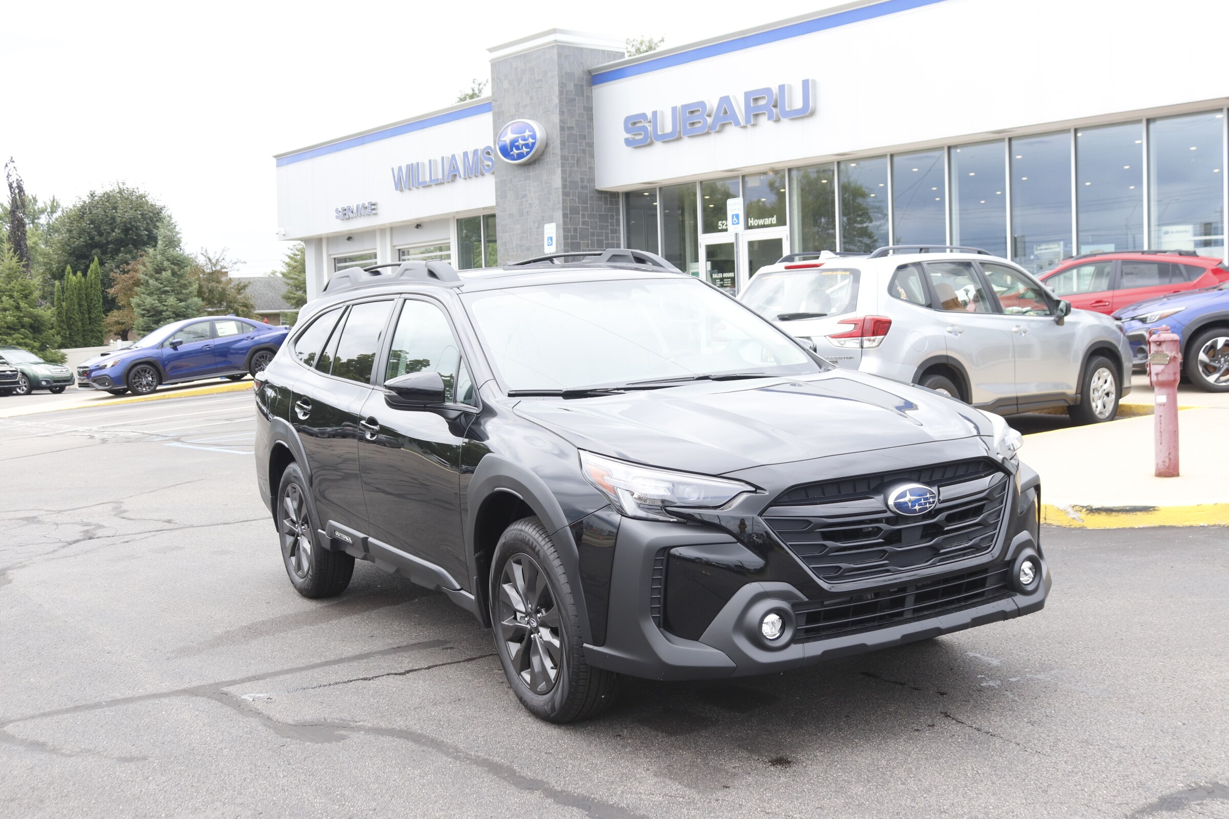 2025 Subaru Forester Premium photo 4