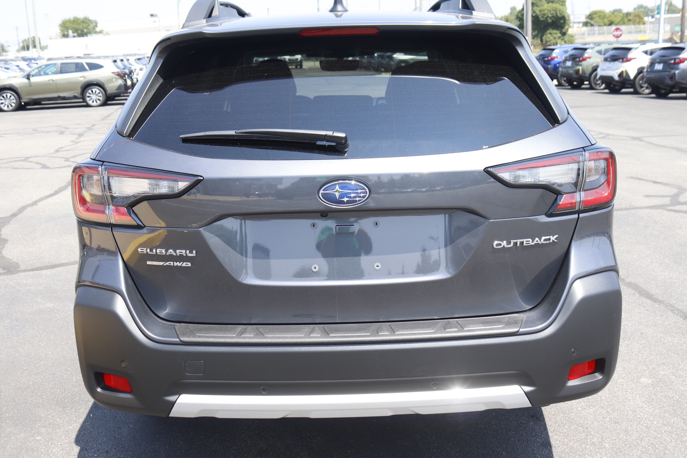 2025 Subaru Outback Limited photo 3