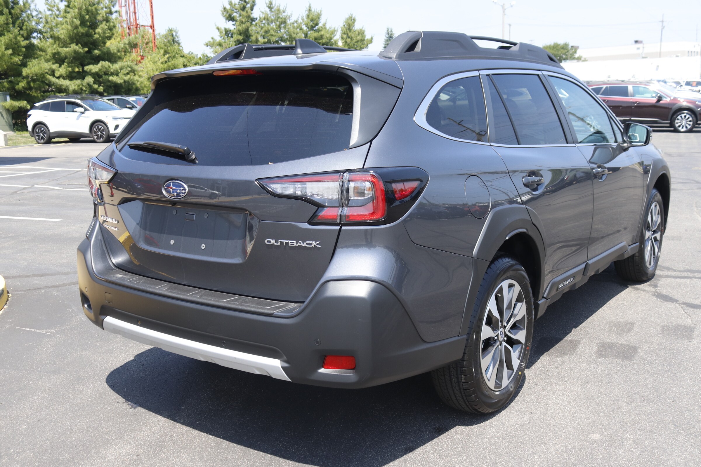 2025 Subaru Outback Limited photo 2
