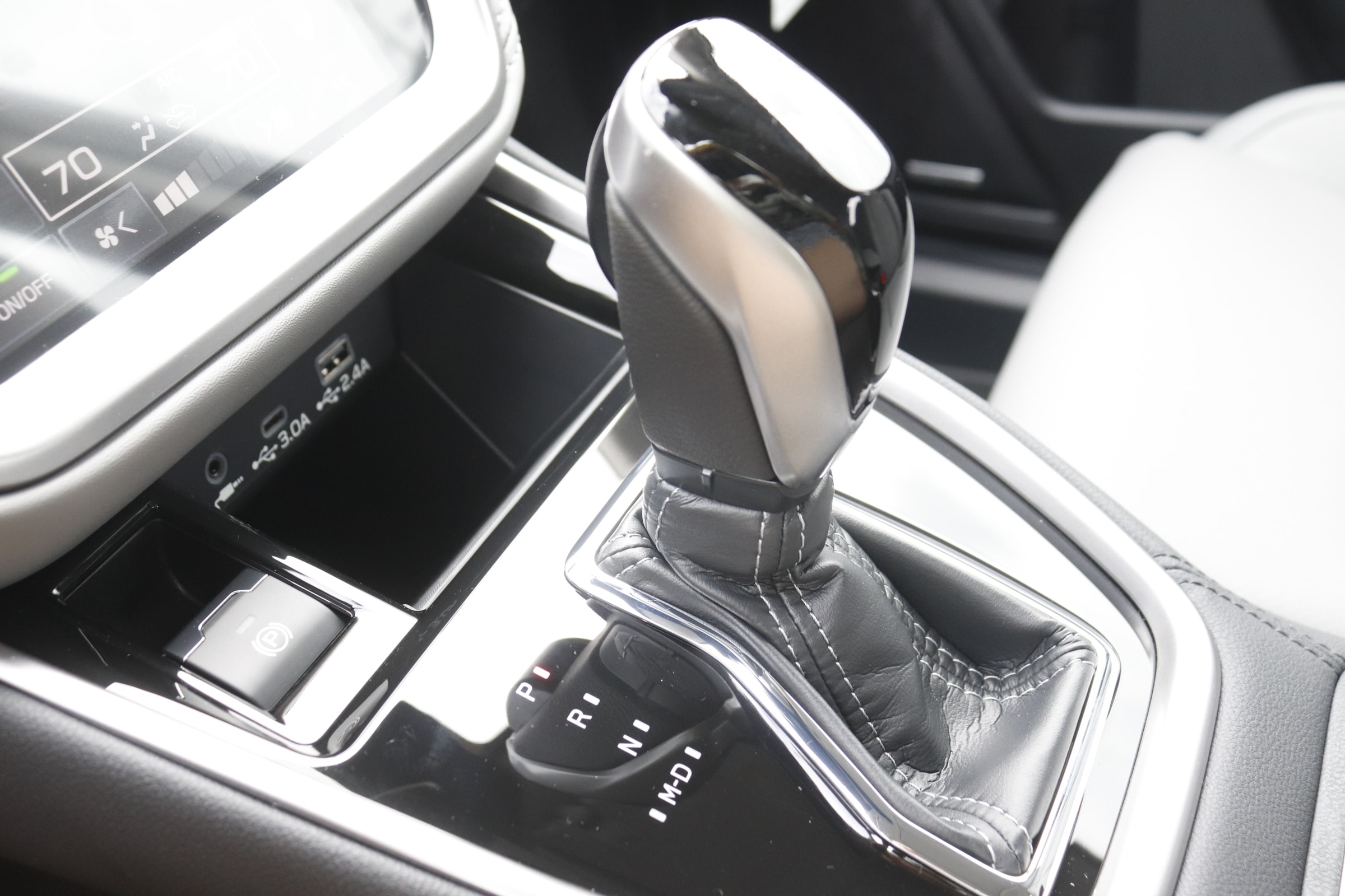 2025 Subaru Legacy Limited - Photo 30