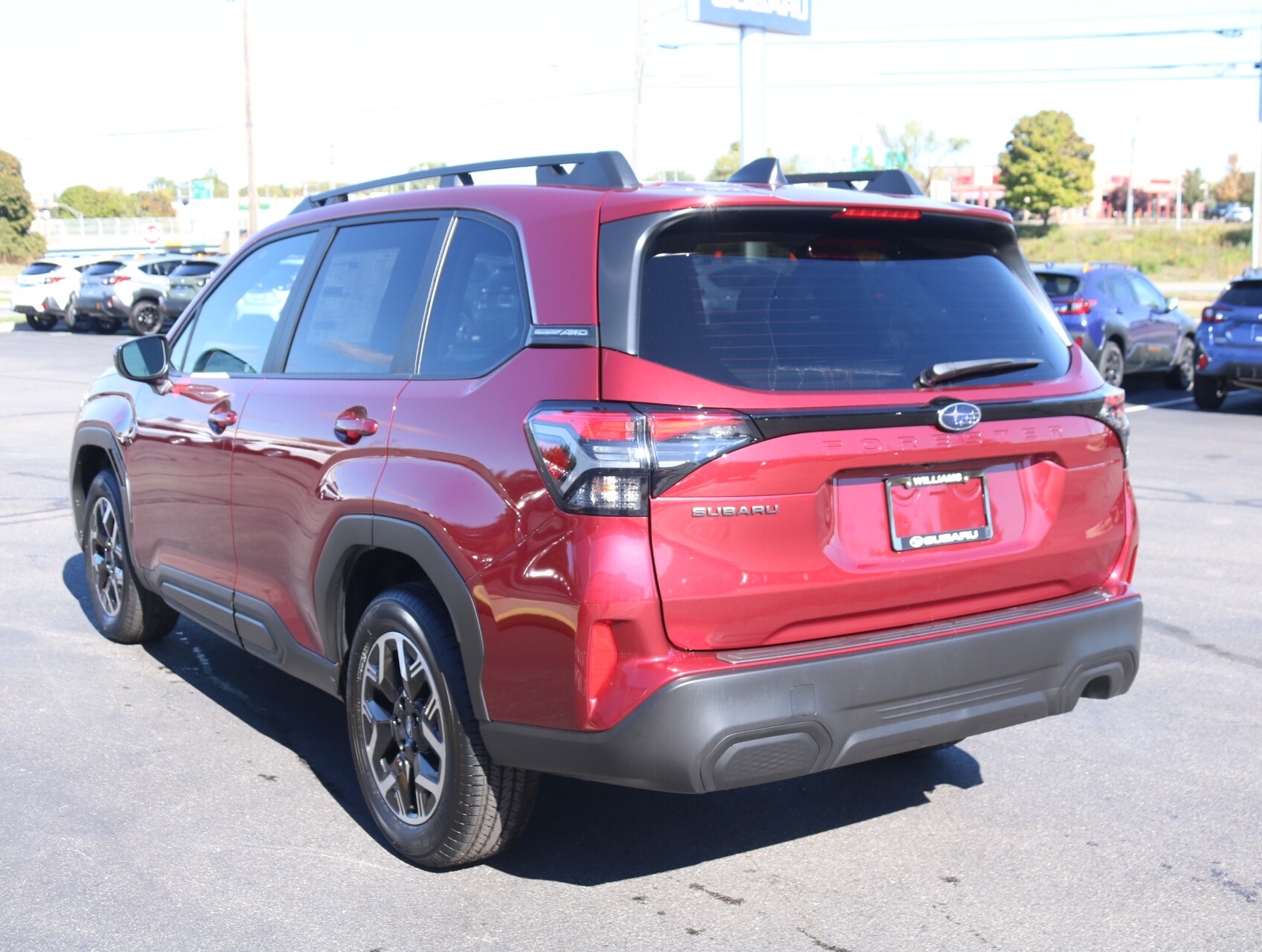 2025 Subaru Forester Premium Base photo 2