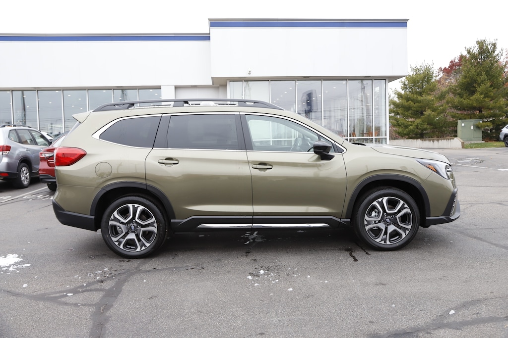 New 2025 Subaru Ascent Limited 7-Passenger SUV