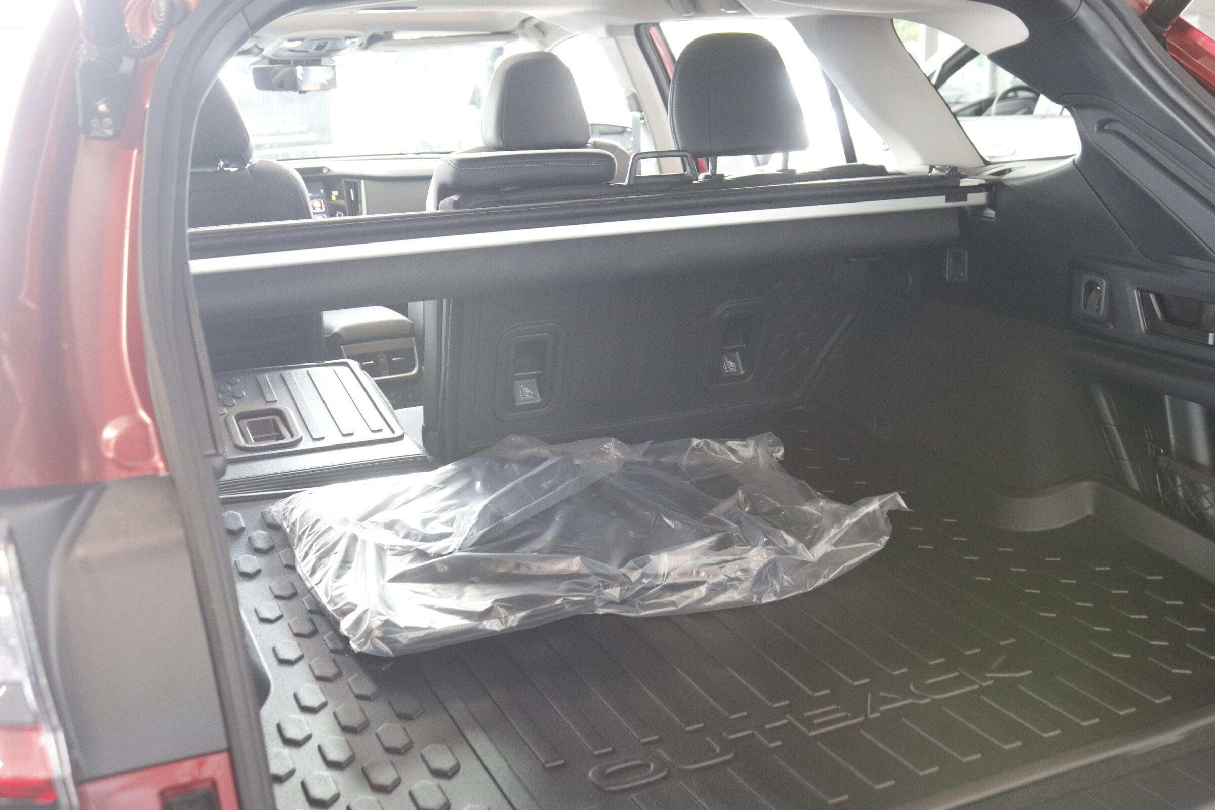 2025 Subaru Outback Touring XT photo 3