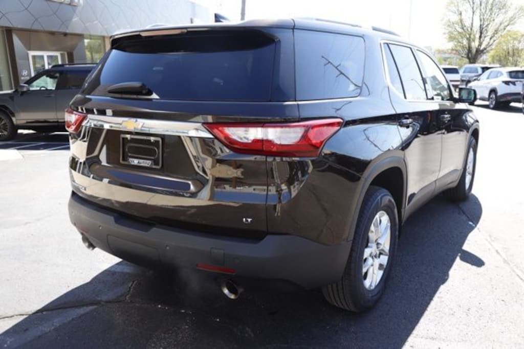 Used 2018 Chevrolet Traverse LT Cloth w/1LT SUV
