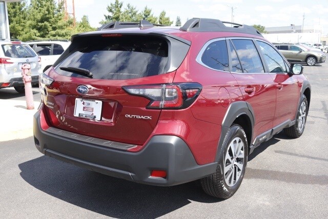 2025 Subaru Outback Premium photo 3