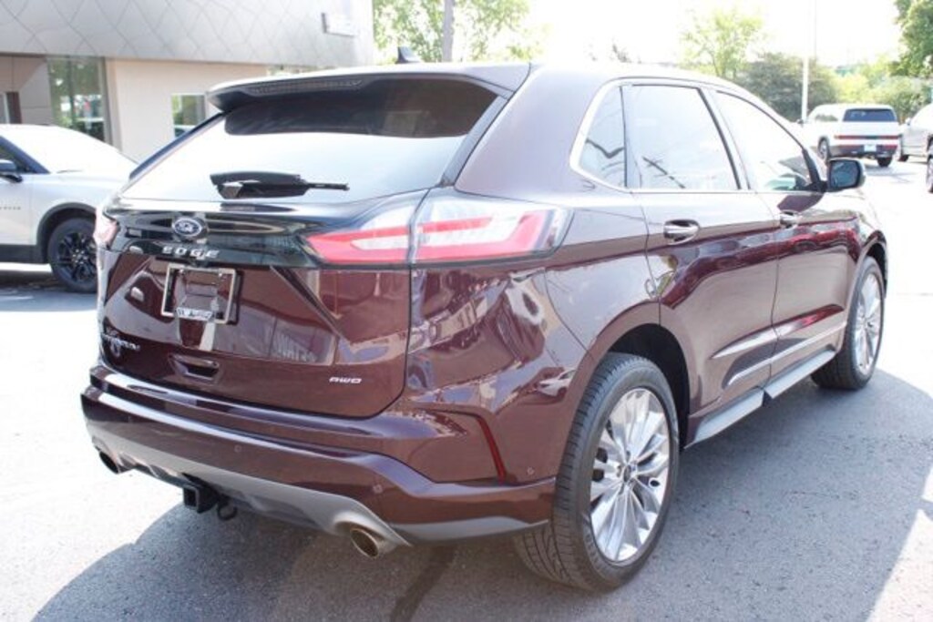 Used 2022 Ford Edge Titanium SUV