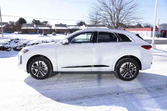 2025 Audi Q5 Premium - Photo 8