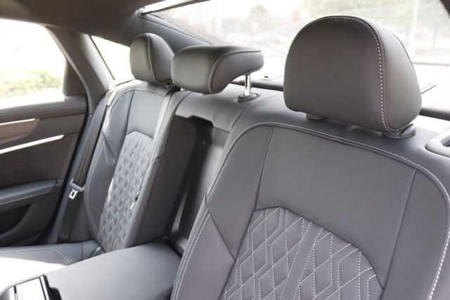 2025 Audi S6 Prestige - Photo 17