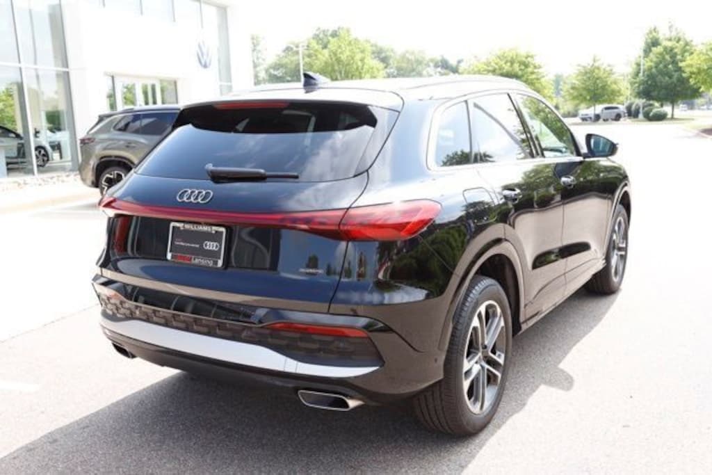 Used 2025 Audi Q5 2.0T Premium SUV