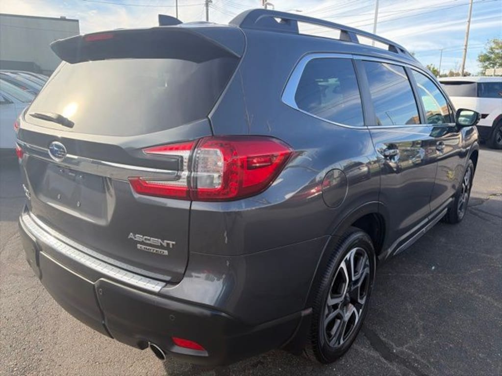 Used 2026 Subaru Ascent Limited 7-Passenger SUV