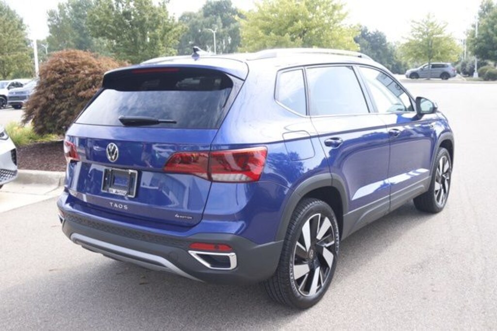 Used 2024 Volkswagen Taos 1.5T SEL SUV