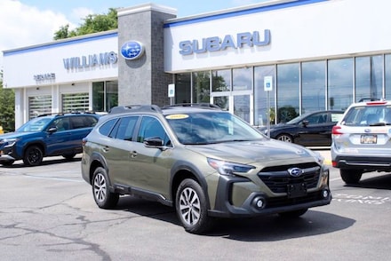2025 Subaru Outback Premium SUV