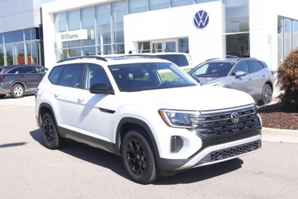 Used 2024 Volkswagen Atlas 2.0T Peak Edition SE w/Technology SUV