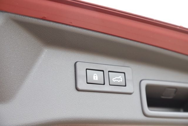 2026 Subaru Outback Touring XT - Photo 8