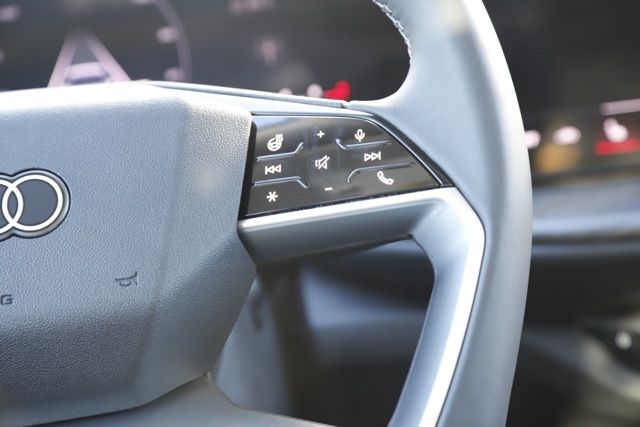 2025 Audi Q5 Premium - Photo 19