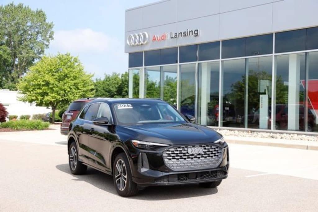 Used 2025 Audi Q5 2.0T Premium SUV