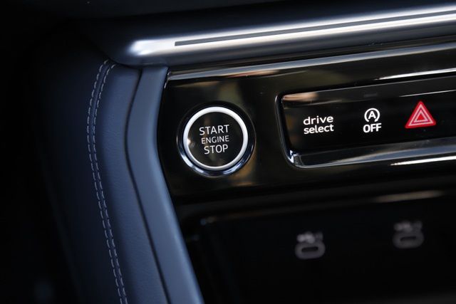 2025 Audi Q5 Premium - Photo 24