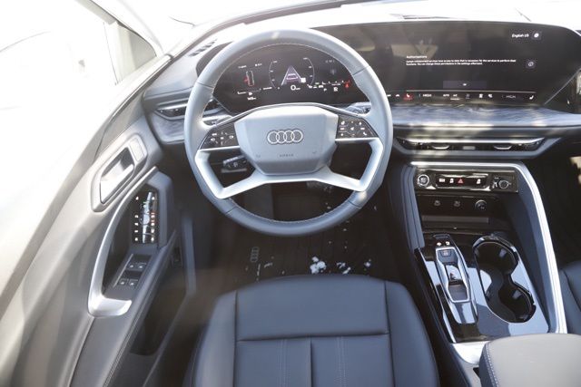 2025 Audi Q5 Premium - Photo 18