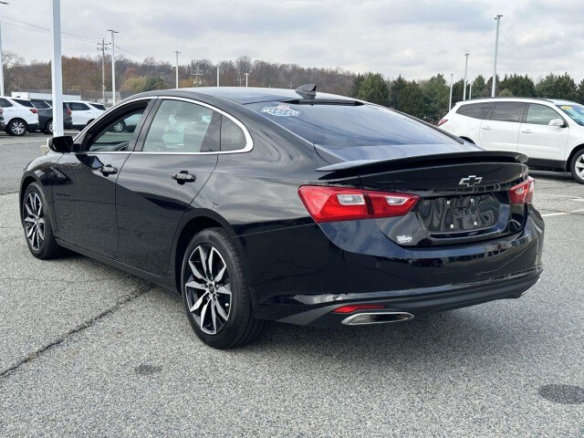2024 Chevrolet Malibu RS photo 3