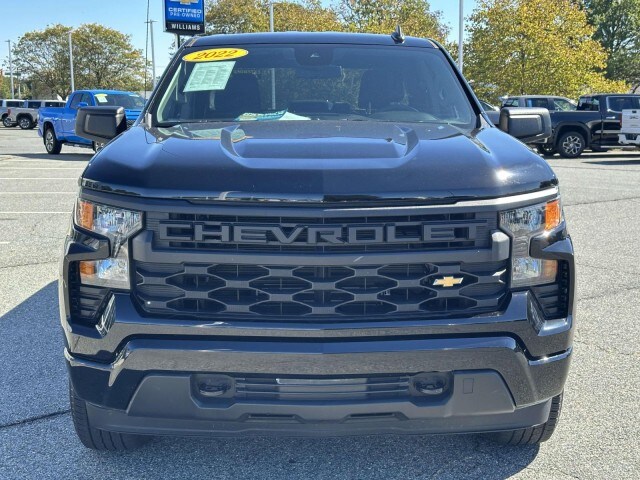 2022 Chevrolet Silverado 1500 Custom photo 2