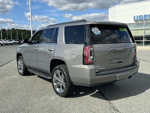 2019 Gmc Yukon SLT photo 3