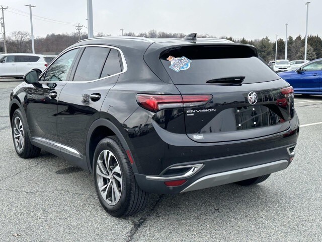 2023 Buick Envision Essence photo 3