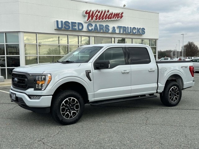 2022 Ford F-150 XLT's photo