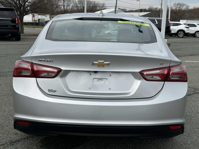 2022 Chevrolet Malibu 1LT photo 4