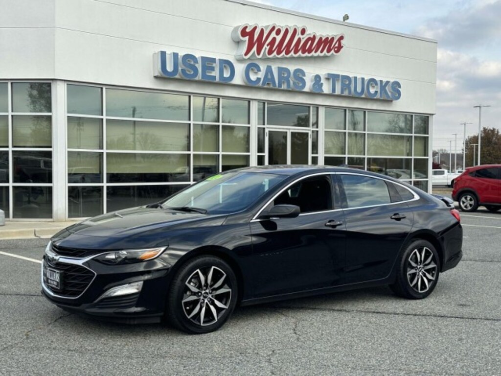 Used 2024 Chevrolet Malibu RS Sedan